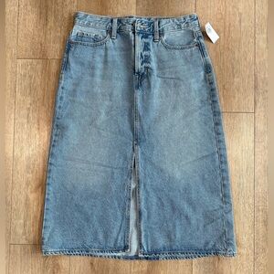 Old Navy High-Rise Denim Midi Skirt Light Wash Size 10 30” Length NWT